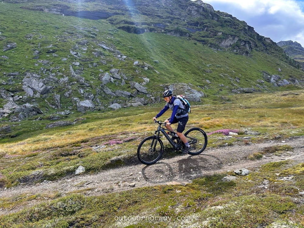 Mountain bike mountain to fjord