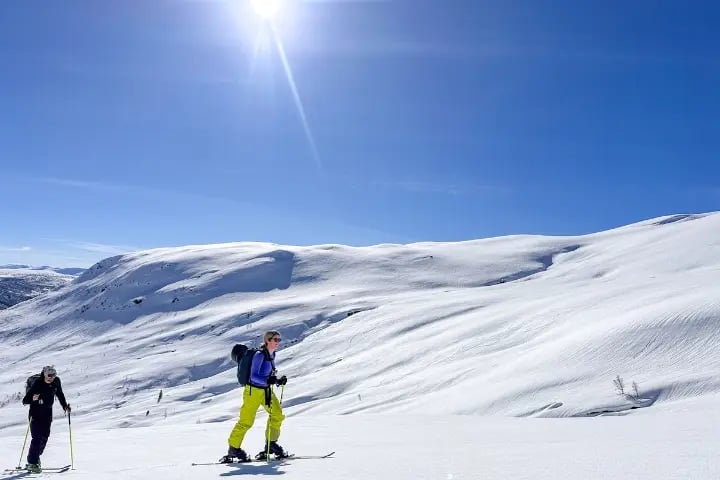 3 DAY SKI AND SNOWSHOE EXPERIENCE 2025 08