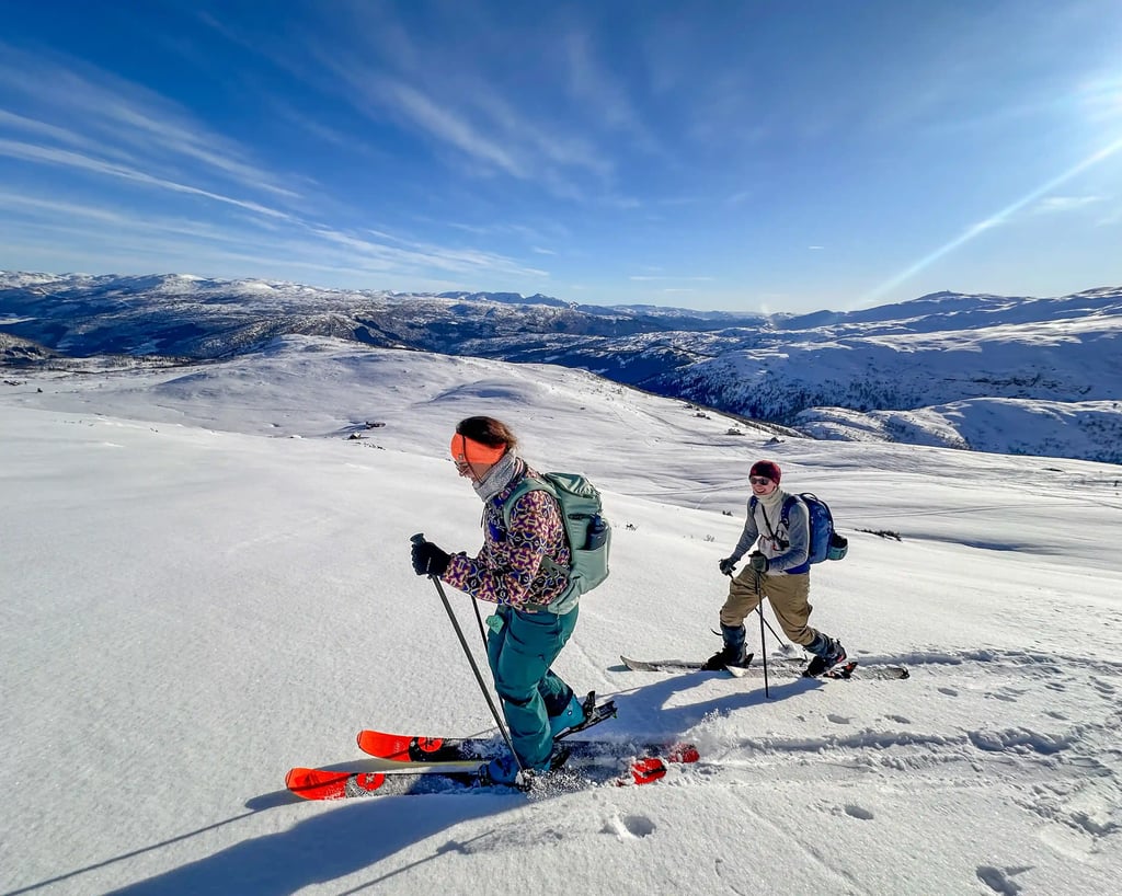 2025 Ski Backcountry_WINTER_A couple Binginner 2