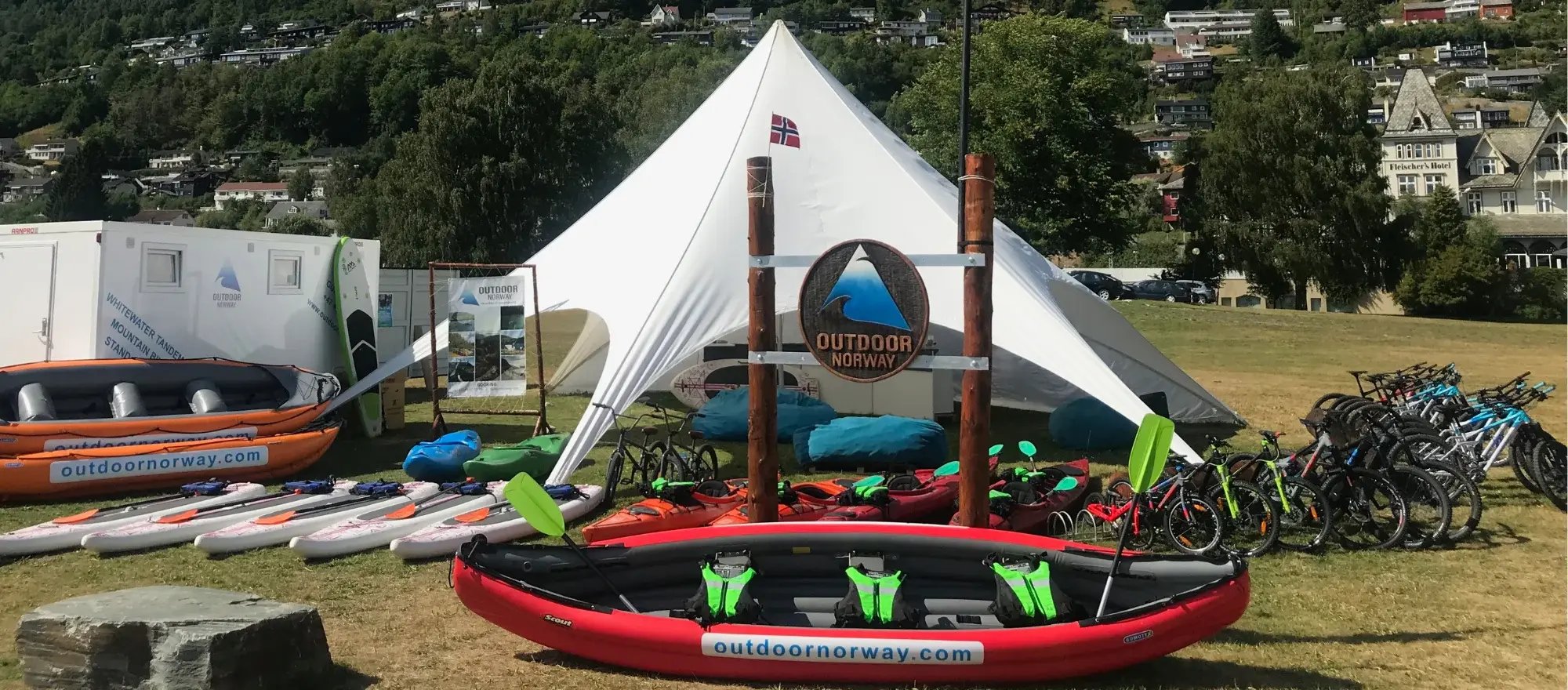 foundation-10th-anniversary (2)