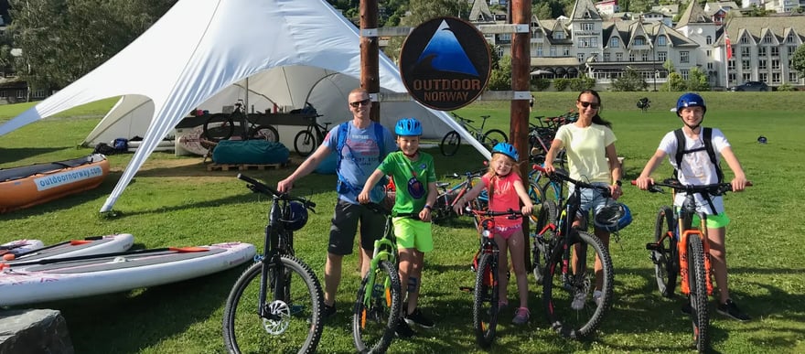 foundation-10th-anniversary (3)