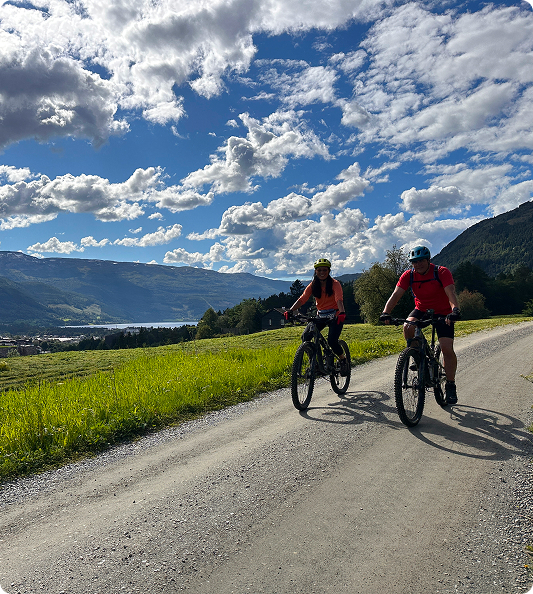 DAY SPRING ADVENTURE ESCAPE IN FJORD NORWAY