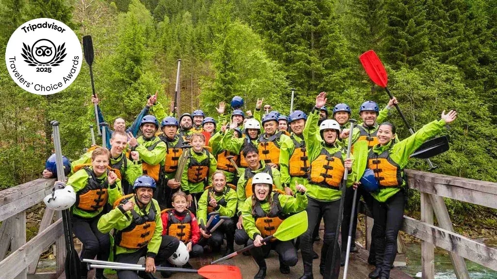 Happy guests after a rafting tour with Outdoor Norway