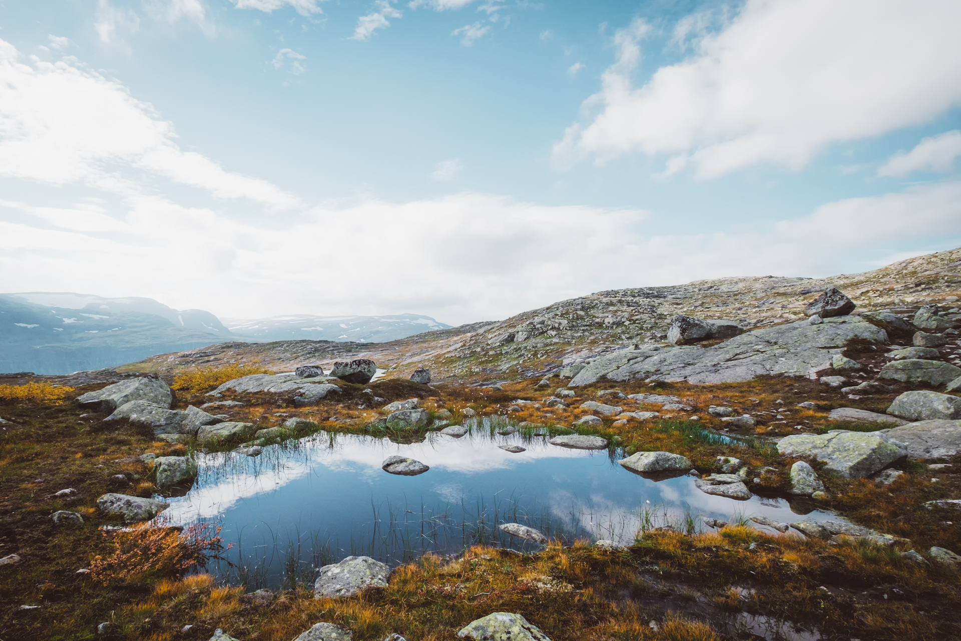 Hiking trip in hardangerfjord