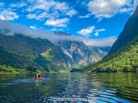 Sea kayak nærøyfjord visita guiada