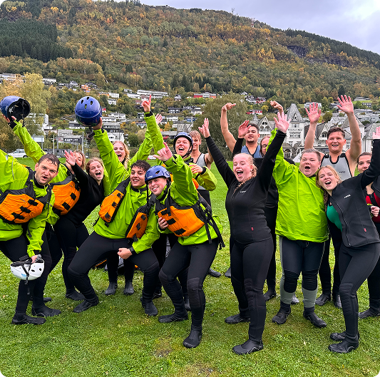 Tour highlights with happy adventurers who visiting the Fjords of Norway in 2026