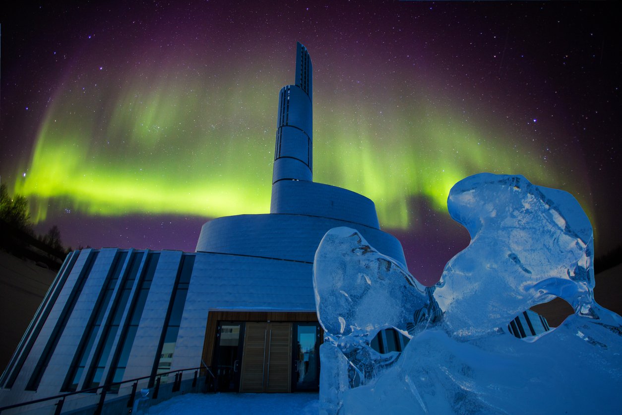 alta-norway-cathedral-northern-lights