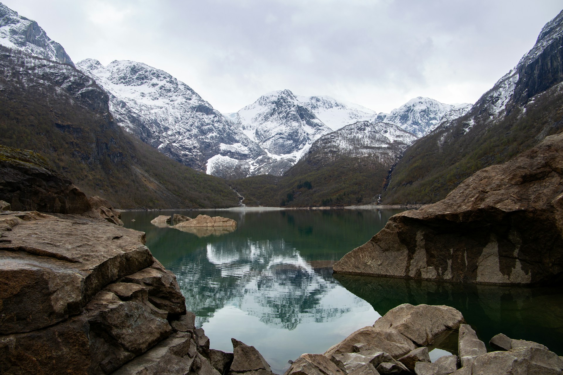 A view of Bondhusvatnet lake in Nroway