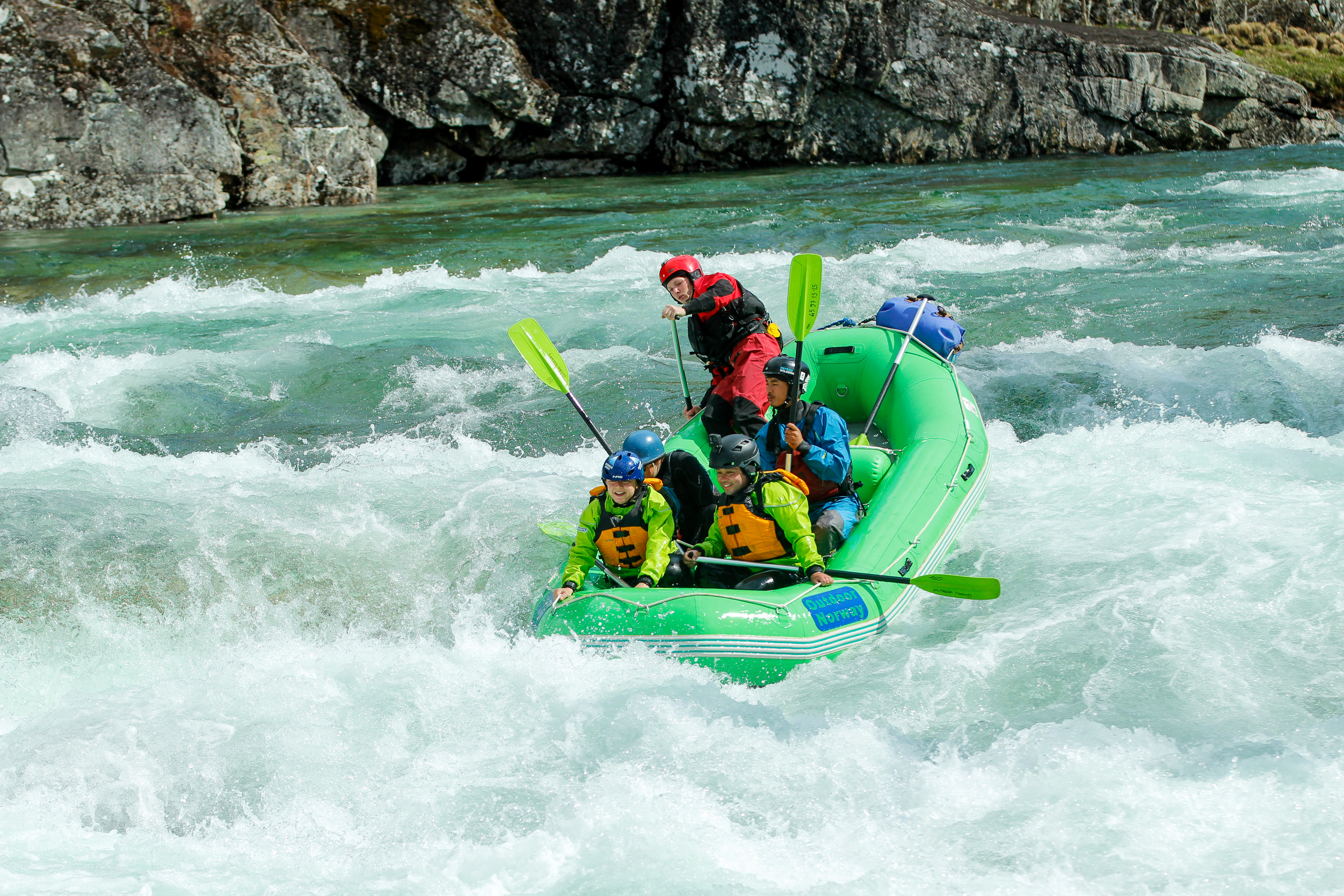 Class III vs Class IV Rapids | Key Differences in Whitewater Rafting