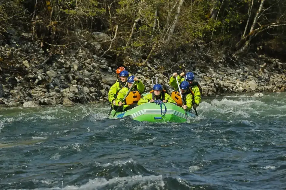 2023-FAMILY RAFTING-10