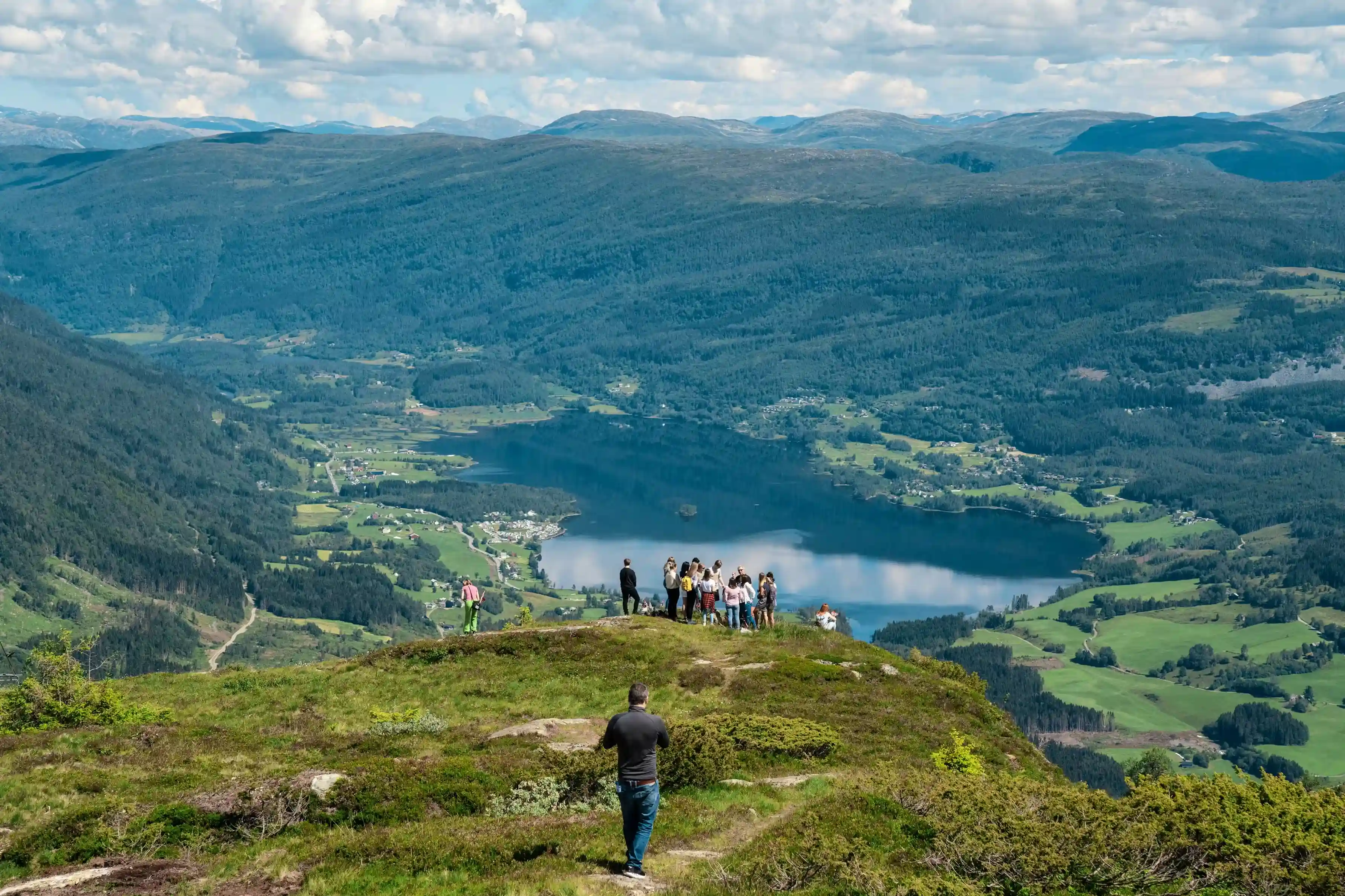 5º DIA – PASSEIO DE GÔNDOLA, CAMINHADA E PONTO DE DECOLAGEM DE PARAPENTE