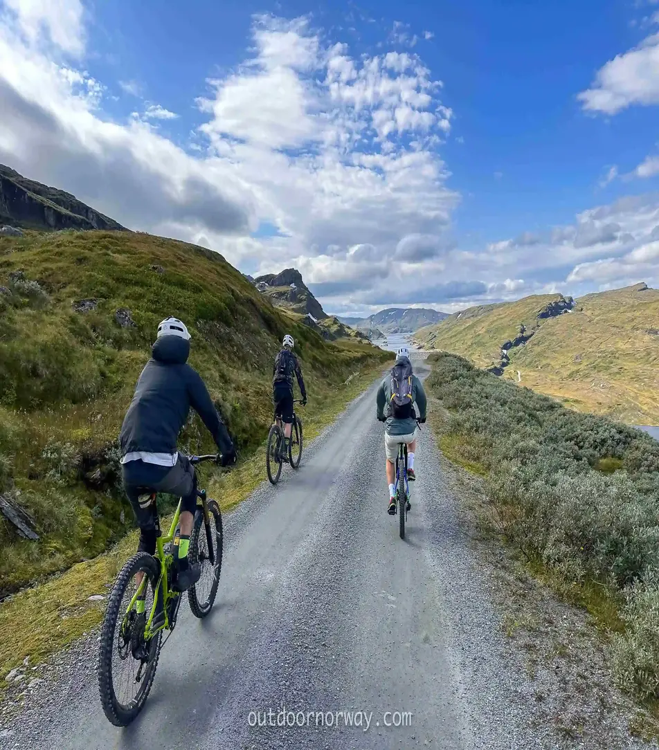 Mountain to Fjord with Outdoor Norway